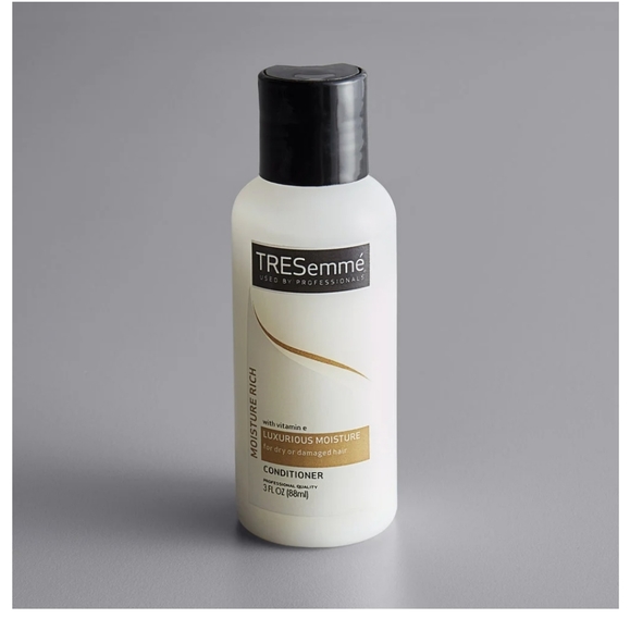 TRESemme' Moisture Reach Conditioner 3 FL OZ(89 ml). NWT - Picture 1 of 3